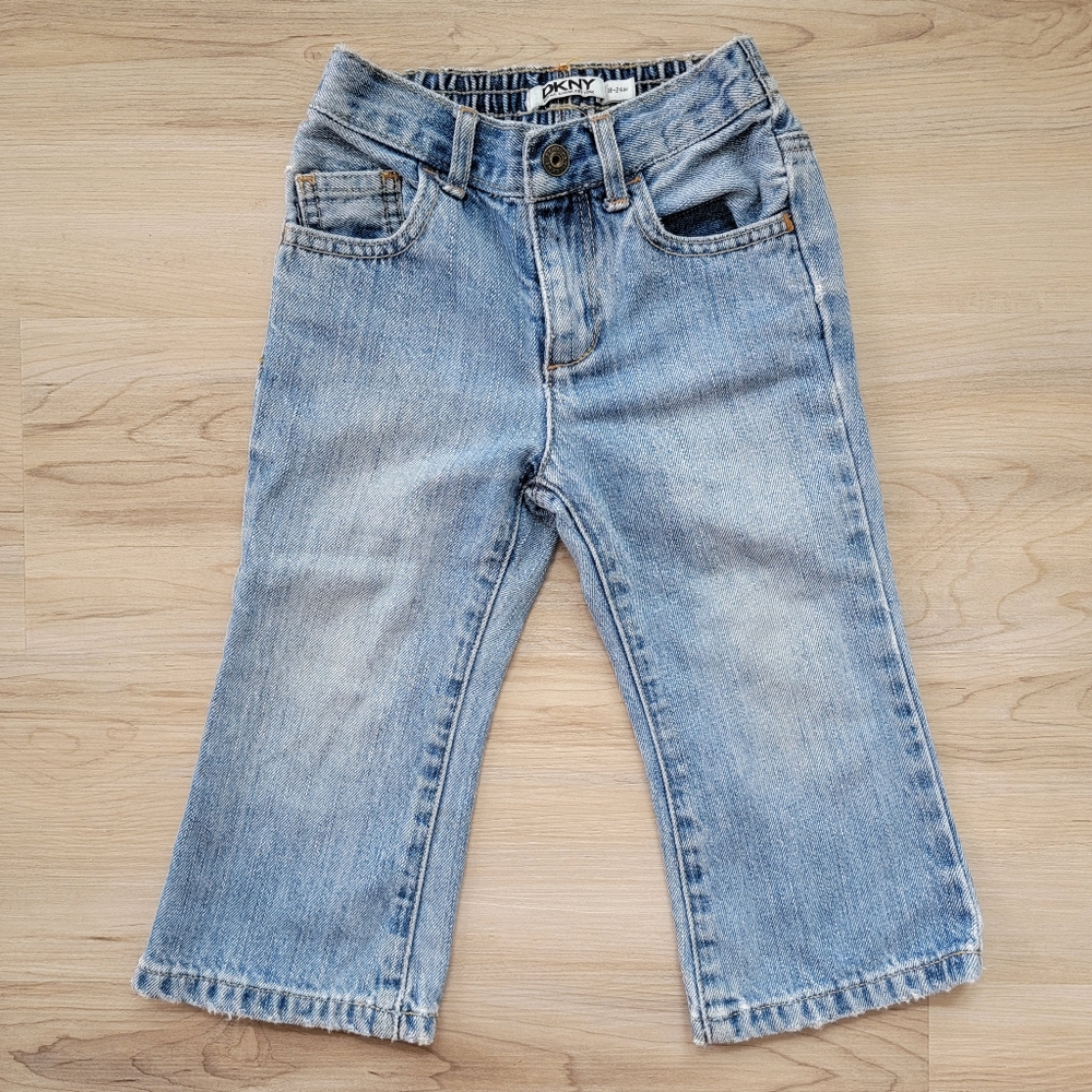 DKNY month toddler jeans with back pocket embroidery, 18-24 mo perfect condition